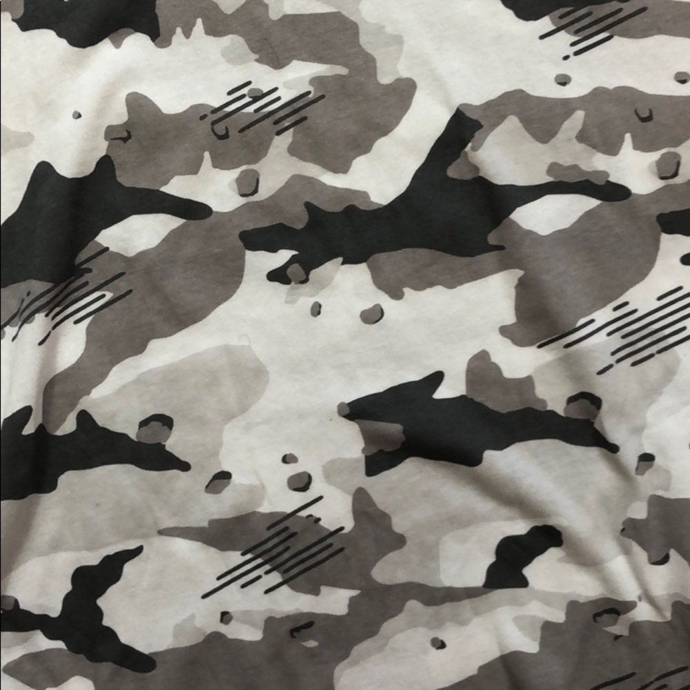 NWT Nike Camouflage Gray White Dri-Fit Cotton Tee - Picture 5 of 7